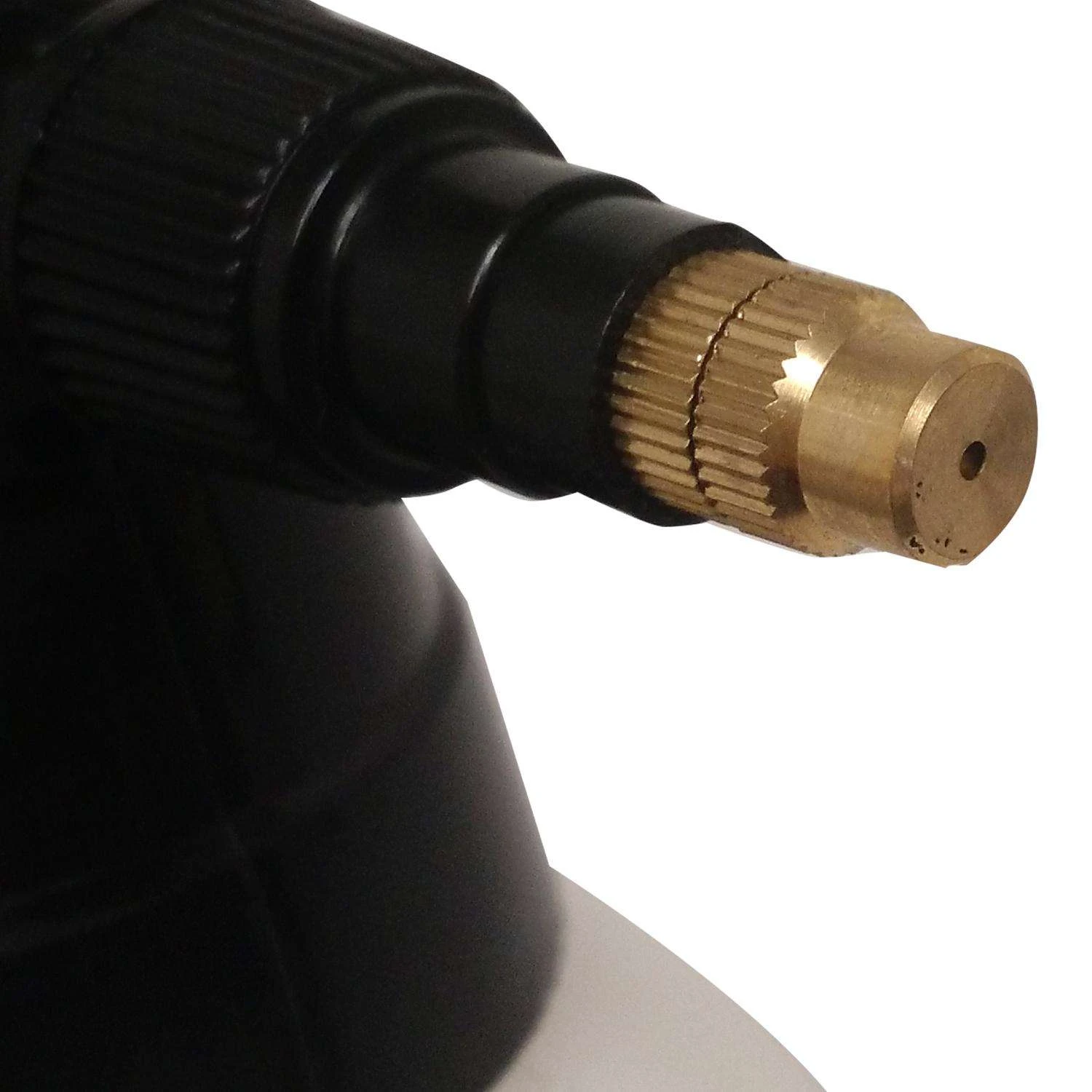 Chapin 68 Oz Hand Held Multi-Use Sprayer 3 Chapin 68 Oz Hand Held Multi-Use Sprayer - Image 3