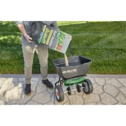 Scotts Turf Builder Triple Action Weed & Feed Lawn Fertilizer For Multiple Grass Types 4000 Sq Ft -Roundup Hub 56f32dd0 3a58 4fee bc64 2b46a042f055