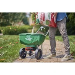 Scotts Turf Builder WinterGuard Fall Lawn Food For All Grasses 15000 Sq Ft -Roundup Hub 5c614e44 f4f4 4b8b b063 9e9066ec7f43