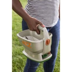 Scotts Wizz 60 In. W Handheld Spreader For Fertilizer/Ice Melt/Seed 4 Lb -Roundup Hub 89dbfbaa f034 471d a1ba 63fb93cbd435