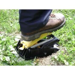 Tomcat Medium Snap Trap For Moles 1 Pk -Roundup Hub be7fd00a 4095 4e9f 8d6e 0486a4c11dc3