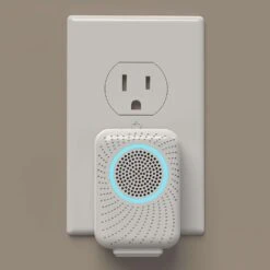 Victor PestChaser Plug-In Electronic Pest Repeller For Rodents 1 Pk -Roundup Hub df8edd3d 9a06 47f7 ab60 c8e0f93d7035